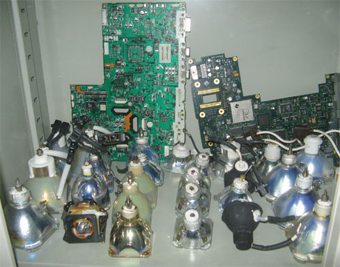 �������ǹ�˾ͶӰ�����ݿ��󣬼۸���